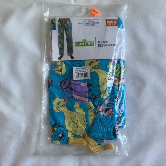 Sesame Street Medium Sleepwear - Picture 2 of 6